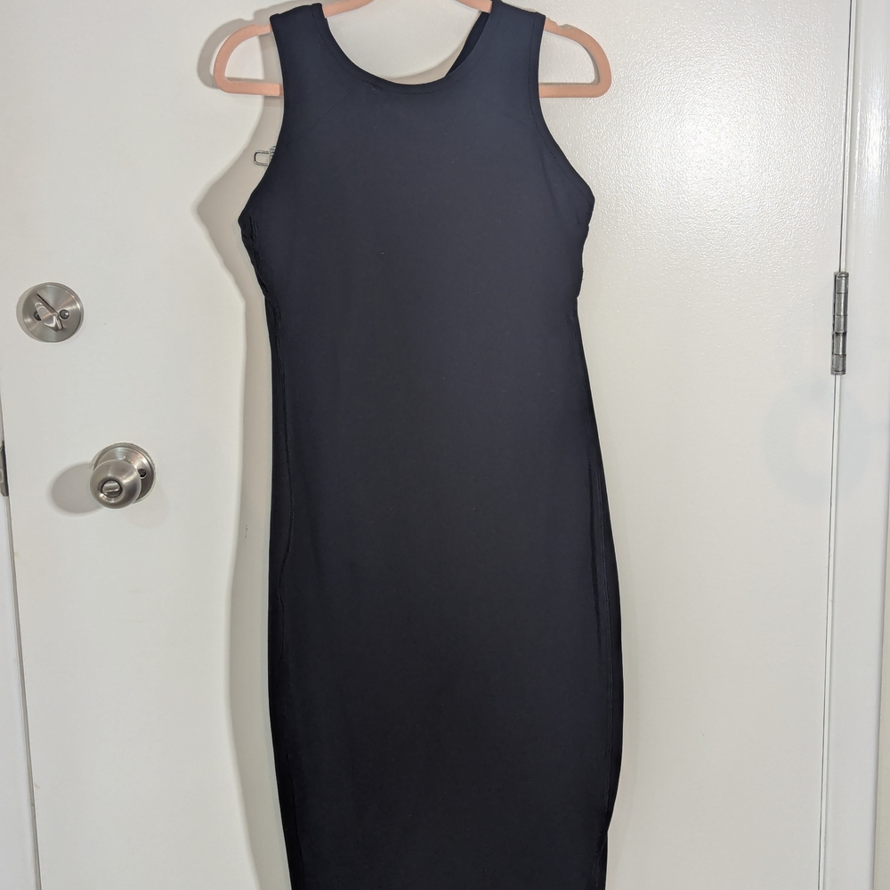 lululemon athletica Classic Black Midi Dress - Picture 3 of 5